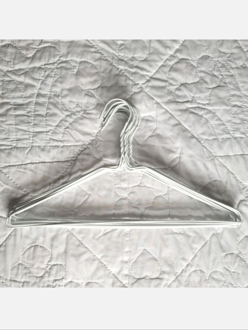 10/$20 ❄️ 10 Wire Hangers